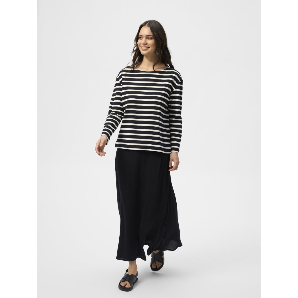 Claudia T-shirt - Black Stripe