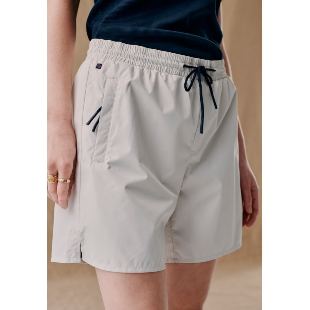 Marianne Tech Shorts - Ecru