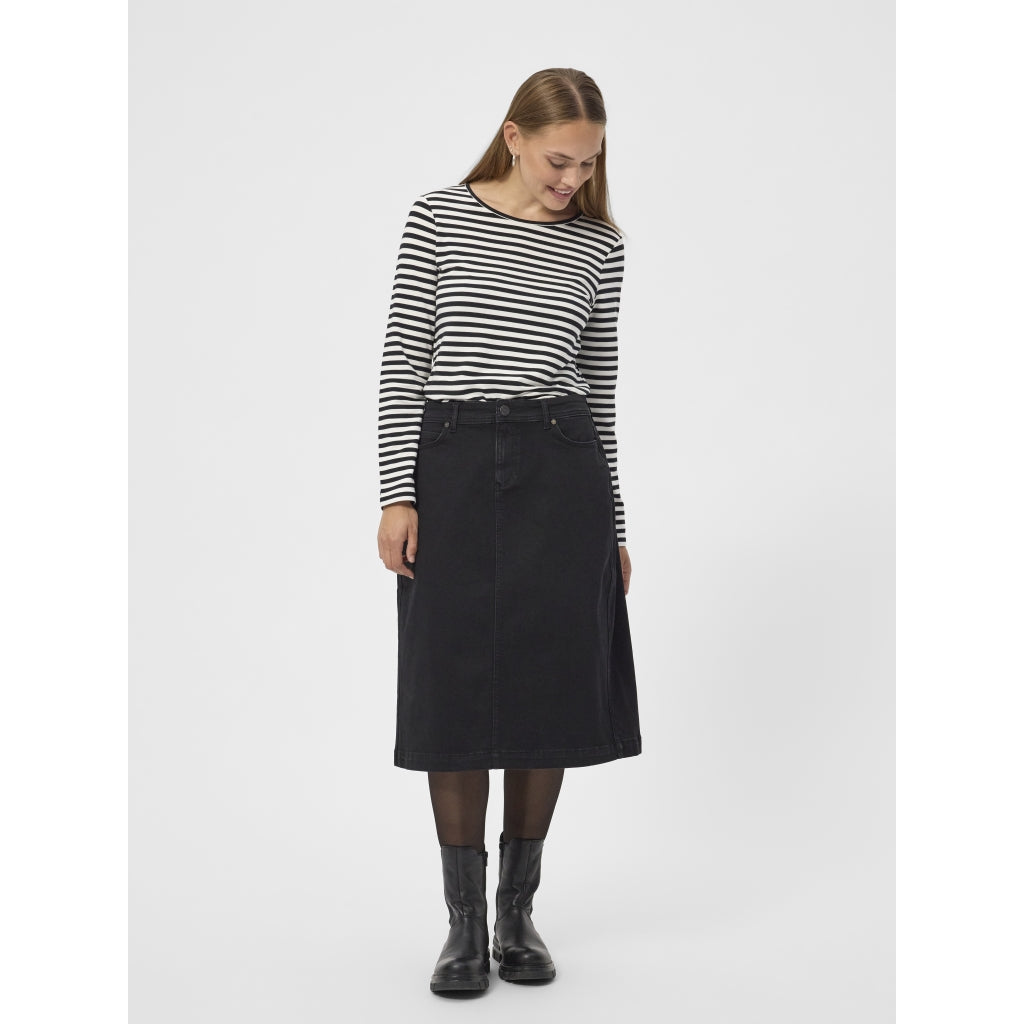 Neo Skirt